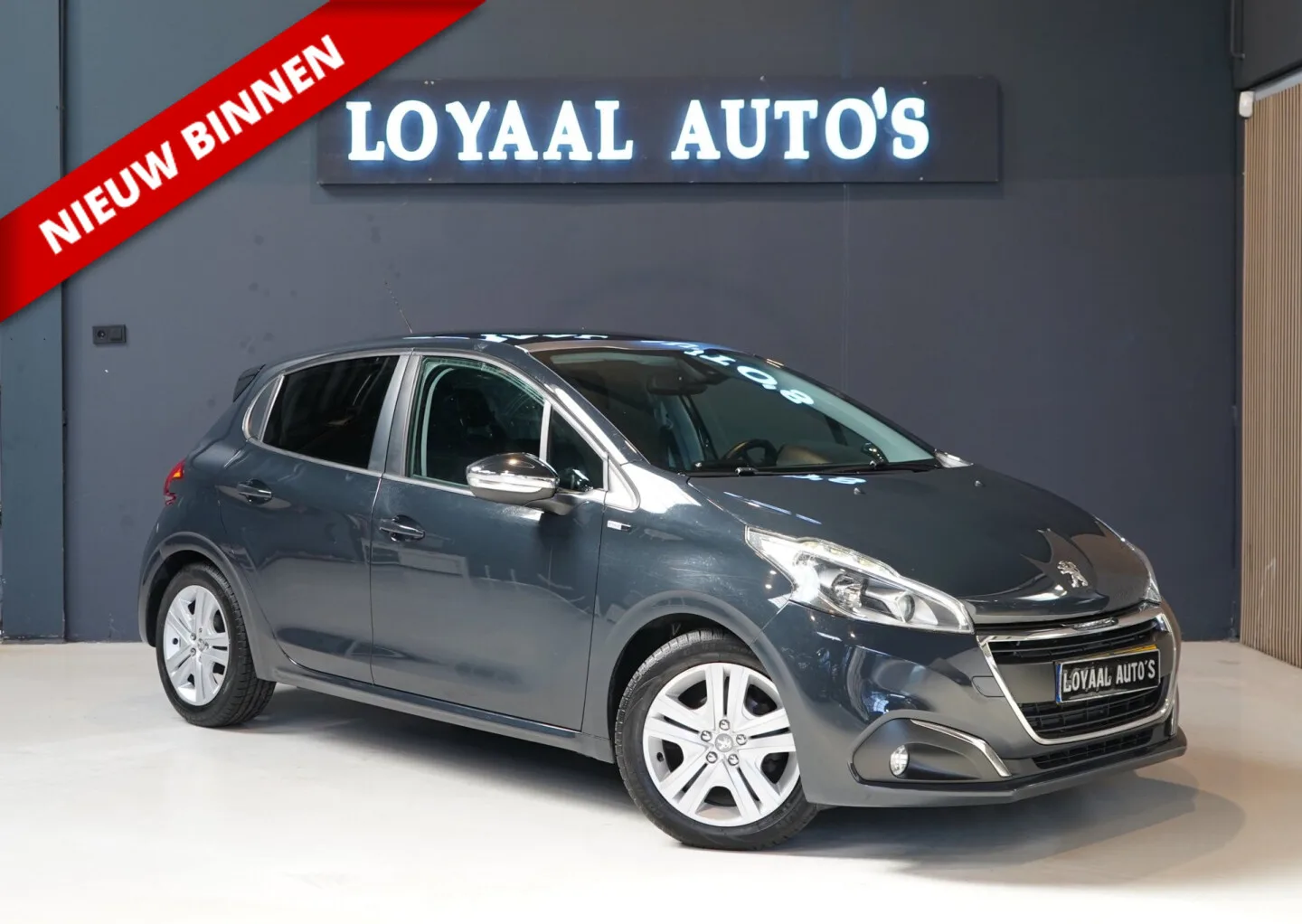 Peugeot 208 (2017) — foto 1