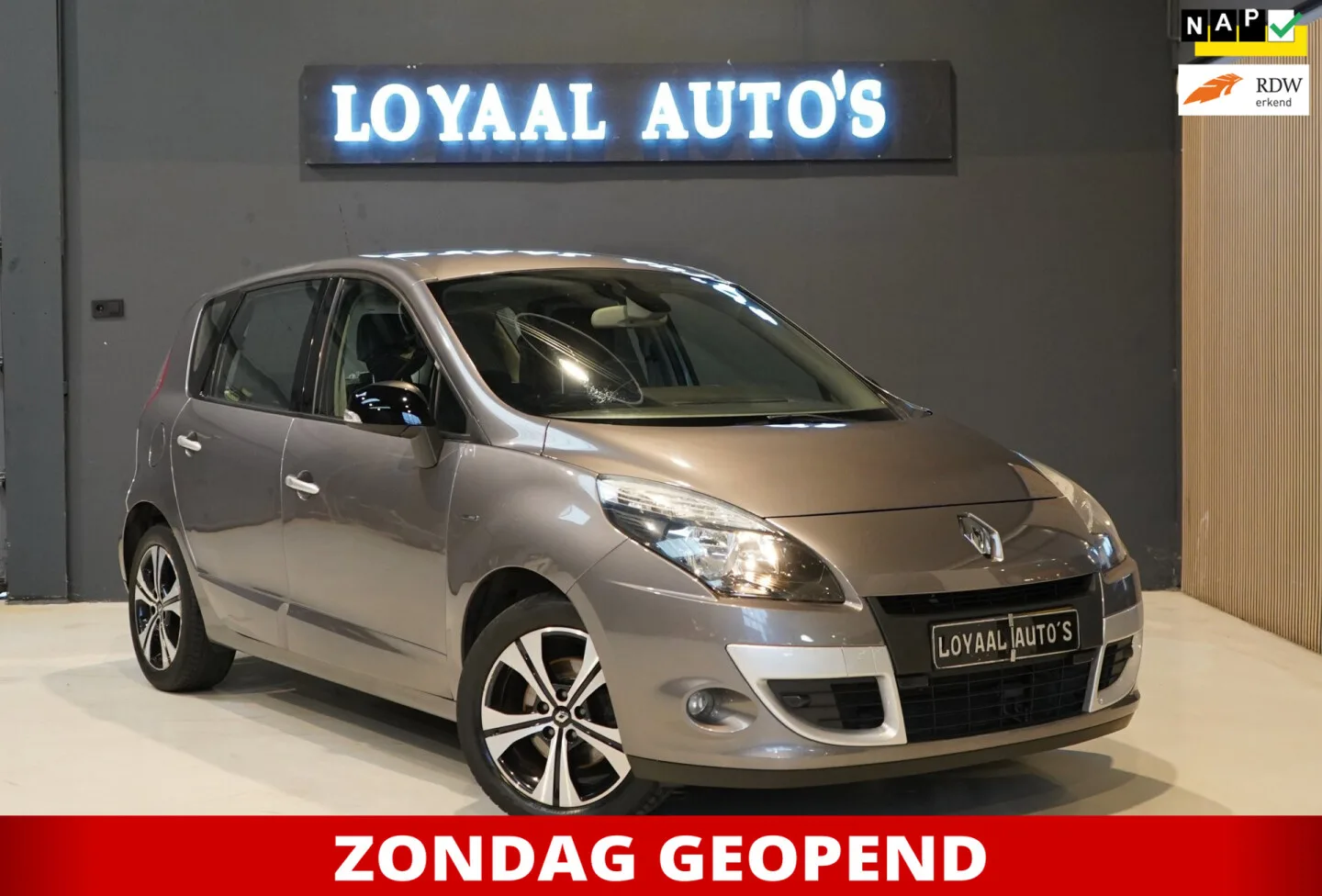Renault Scénic (2011) — foto 1