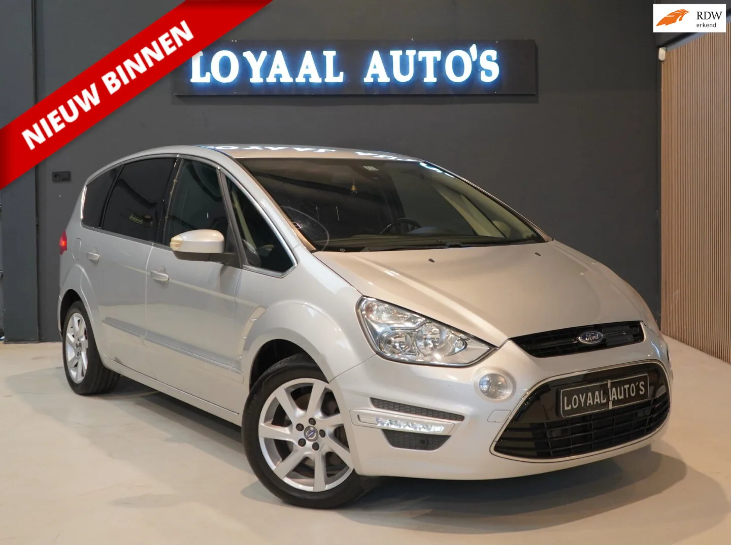 Ford S-Max (2010) — foto 1