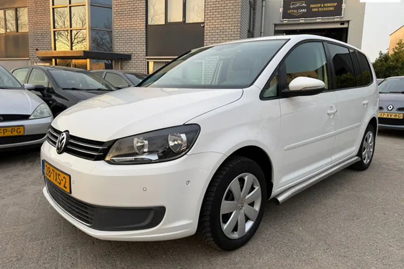 Volkswagen Touran (2012)