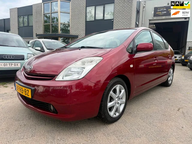 Toyota Prius (2005) — foto 1