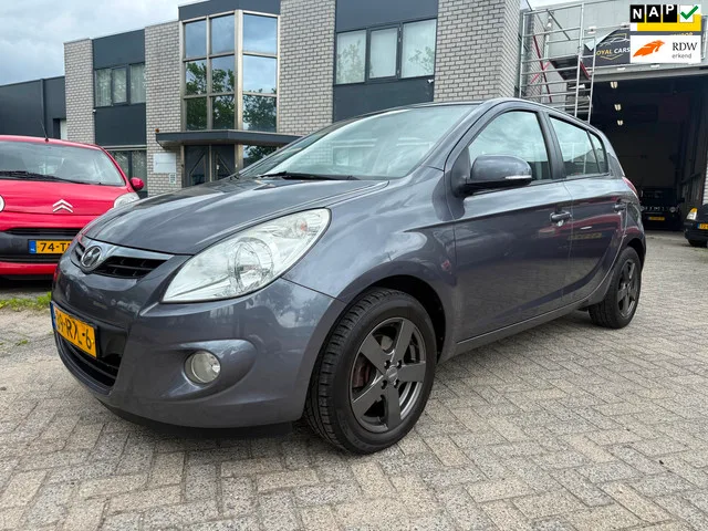 Hyundai i20 (2011) — foto 1