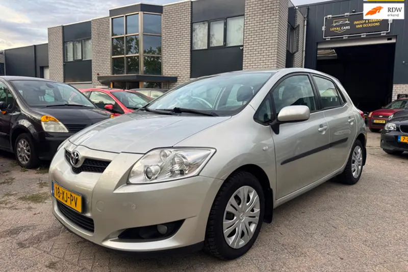 Toyota Auris (2007)