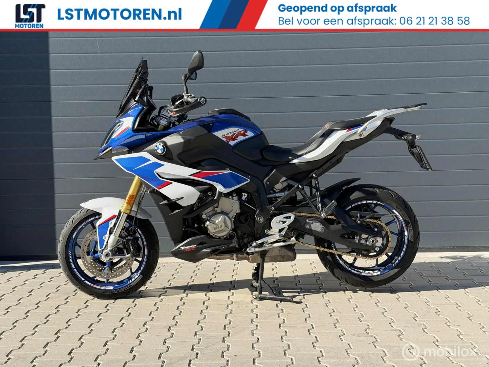 BMW S 1000 XR (2018) — foto 1