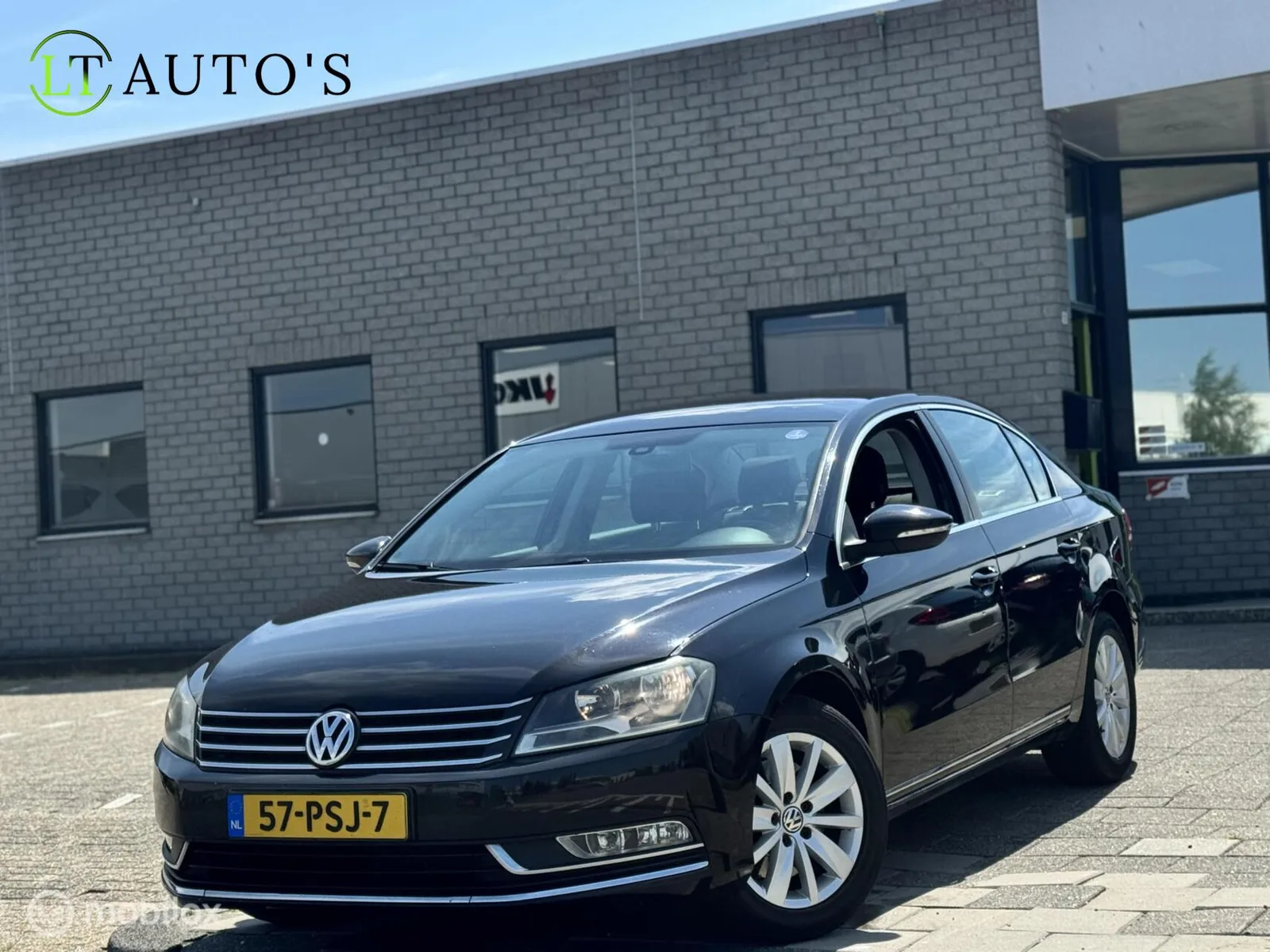 Volkswagen Passat (2011) — foto 1