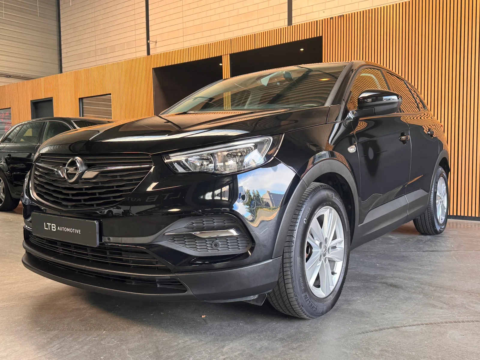 Opel Grandland (2019) — foto 1