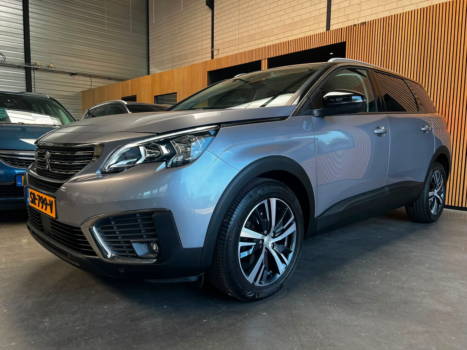 Peugeot 5008 (2017) — foto 1