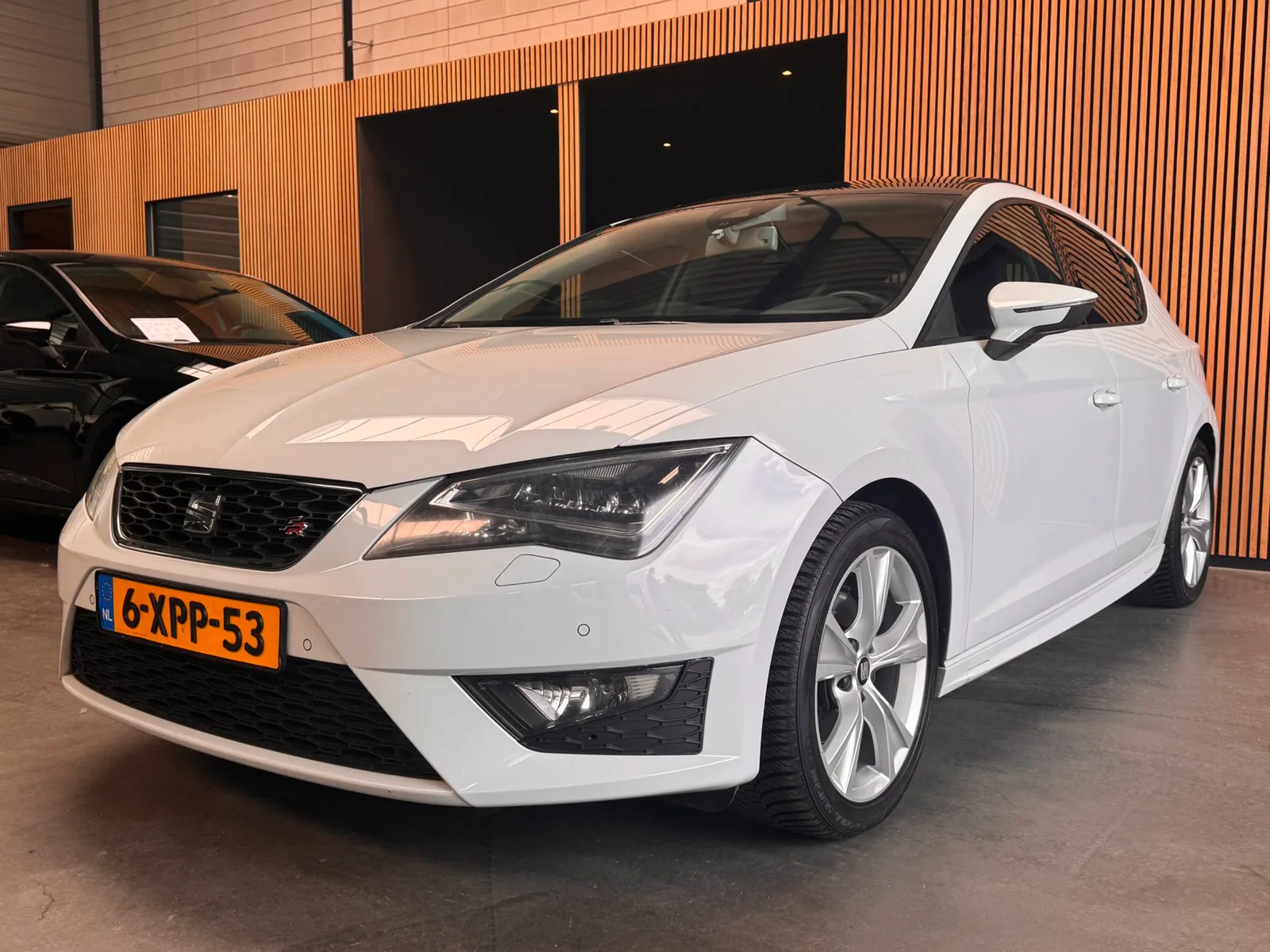 SEAT Leon (2013) — foto 1