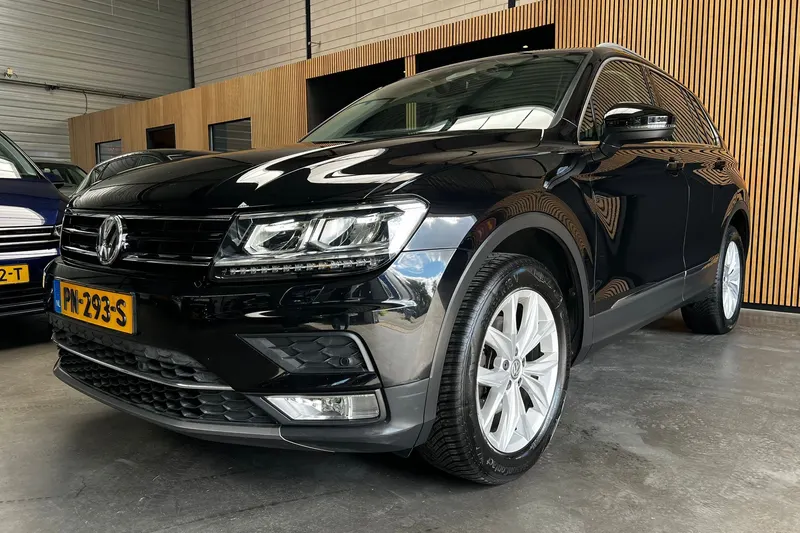 Volkswagen Tiguan (2016)