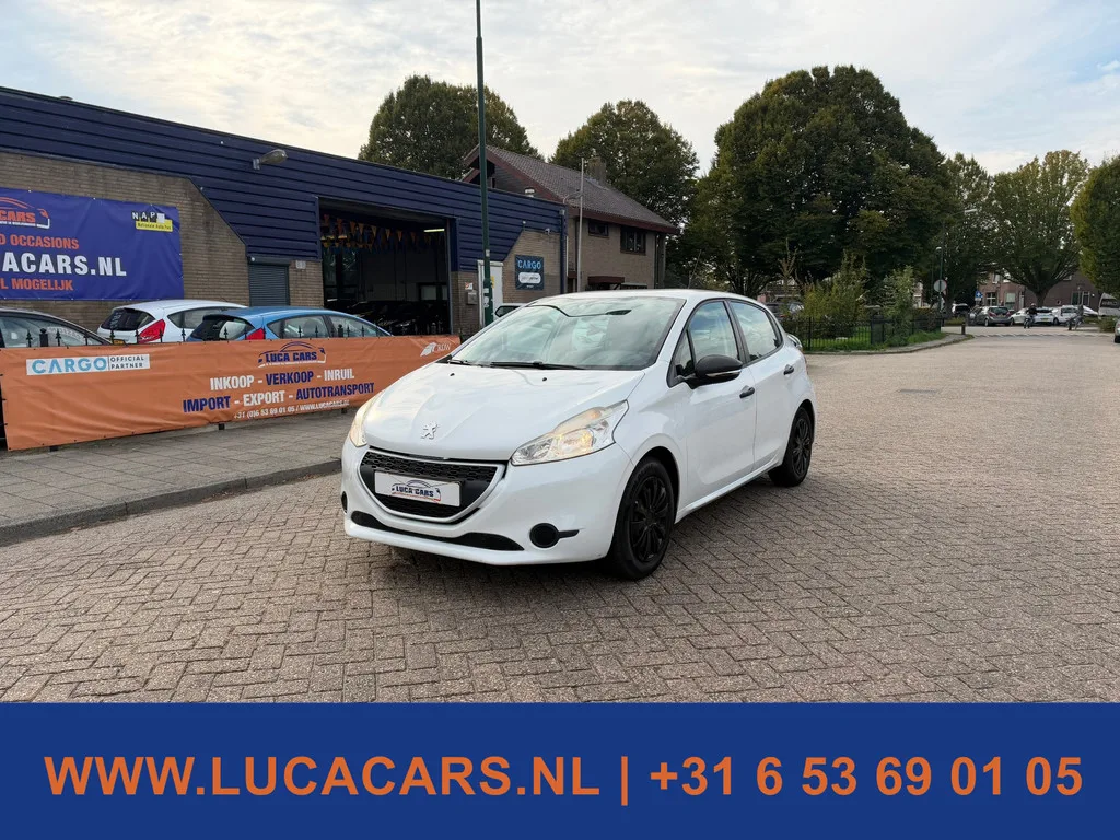 Peugeot 208 (2013) — foto 1