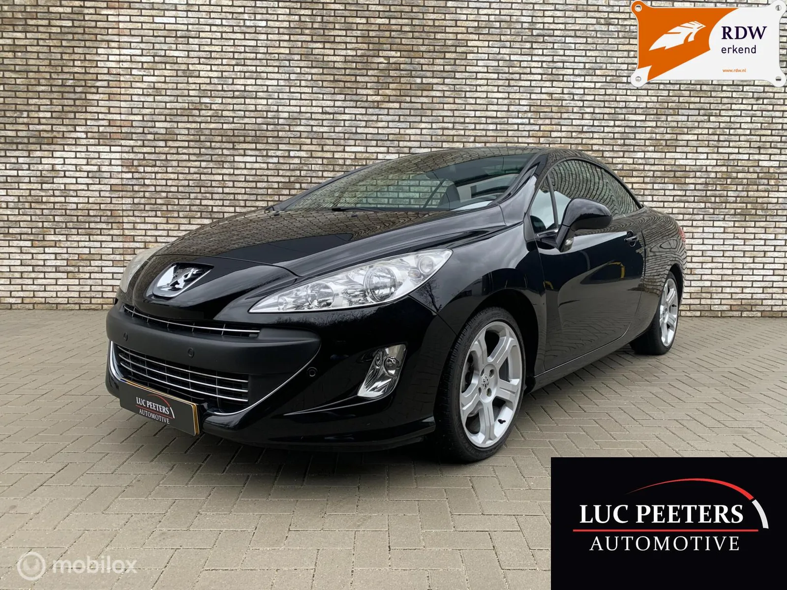 Peugeot 308 (2011) — foto 1