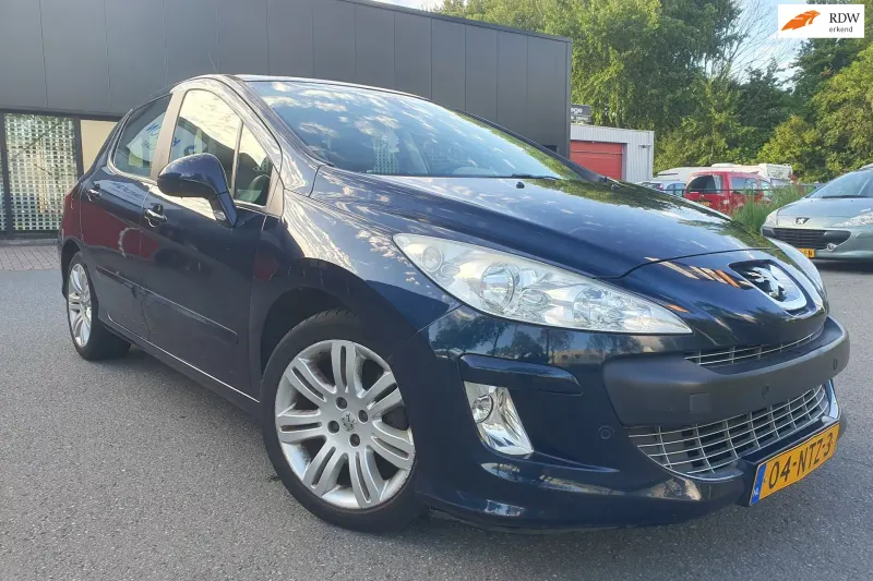 Peugeot 308 (2010)