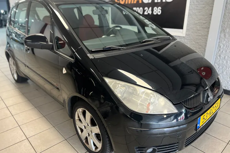Mitsubishi Colt (2005)