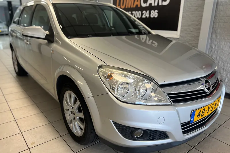 Opel Astra (2007)