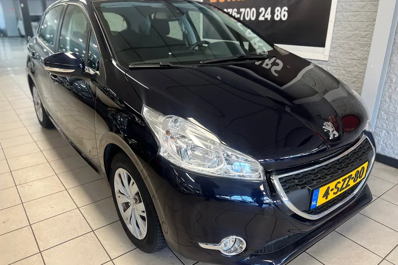 Peugeot 208 (2014)