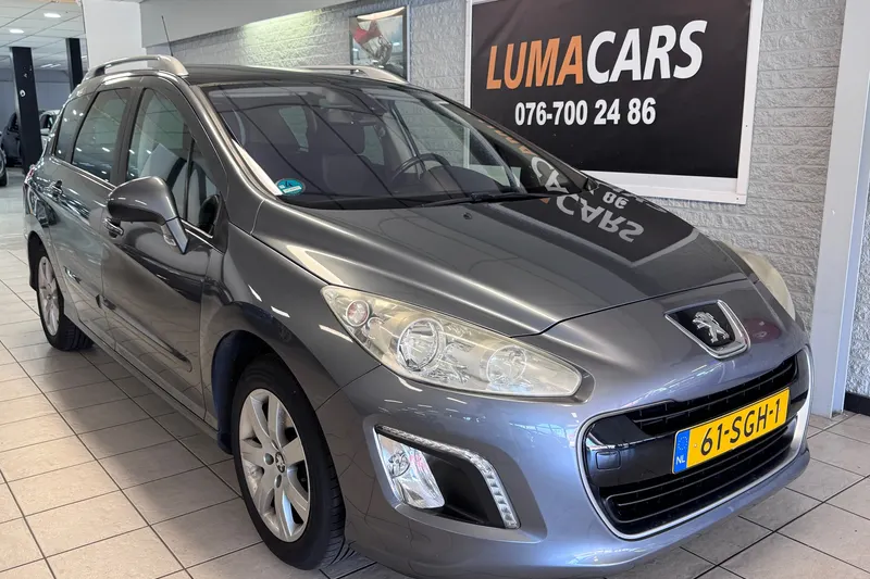 Peugeot 308 (2011)