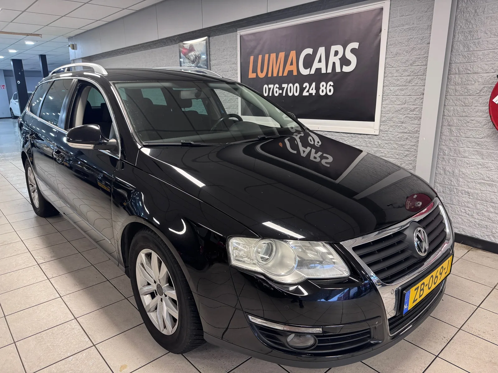 Volkswagen Passat (2009) — foto 1