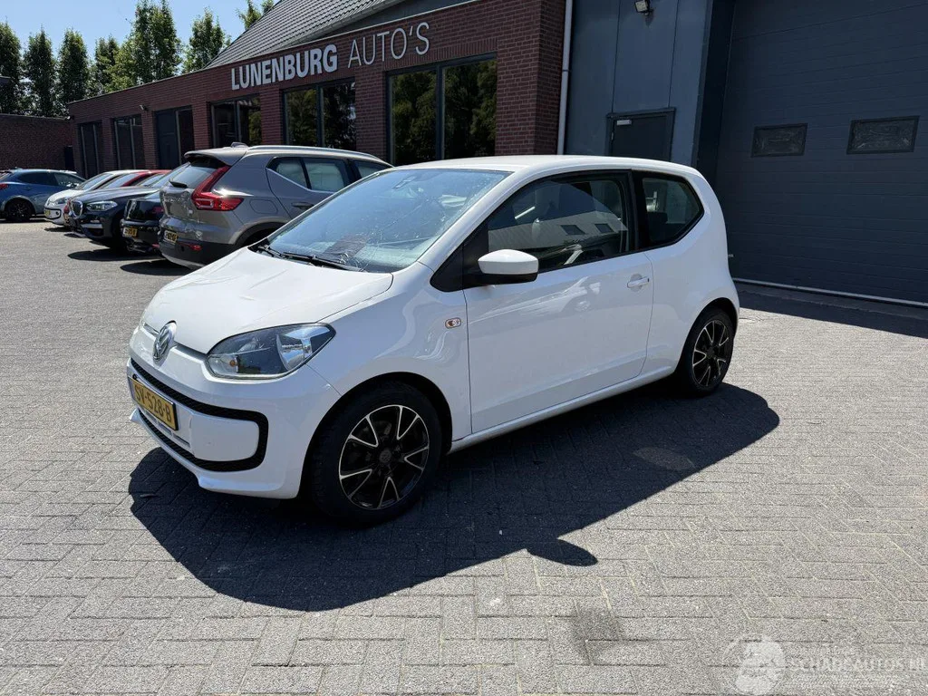 Volkswagen Up! (2015) — foto 1