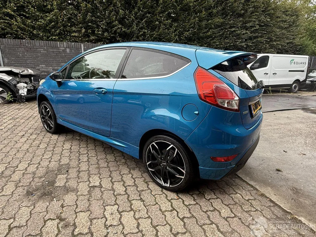 Ford Fiesta (2013) — foto 1