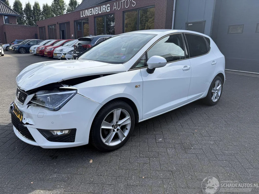 SEAT Ibiza (2015) — foto 1