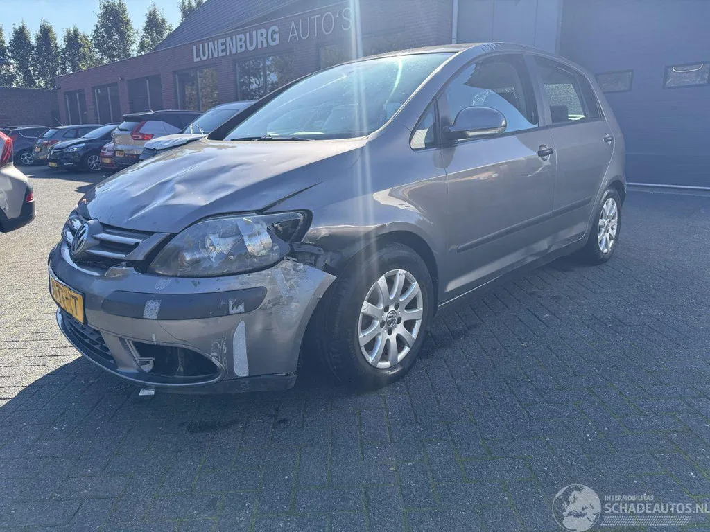 Volkswagen Golf (2006) — foto 1