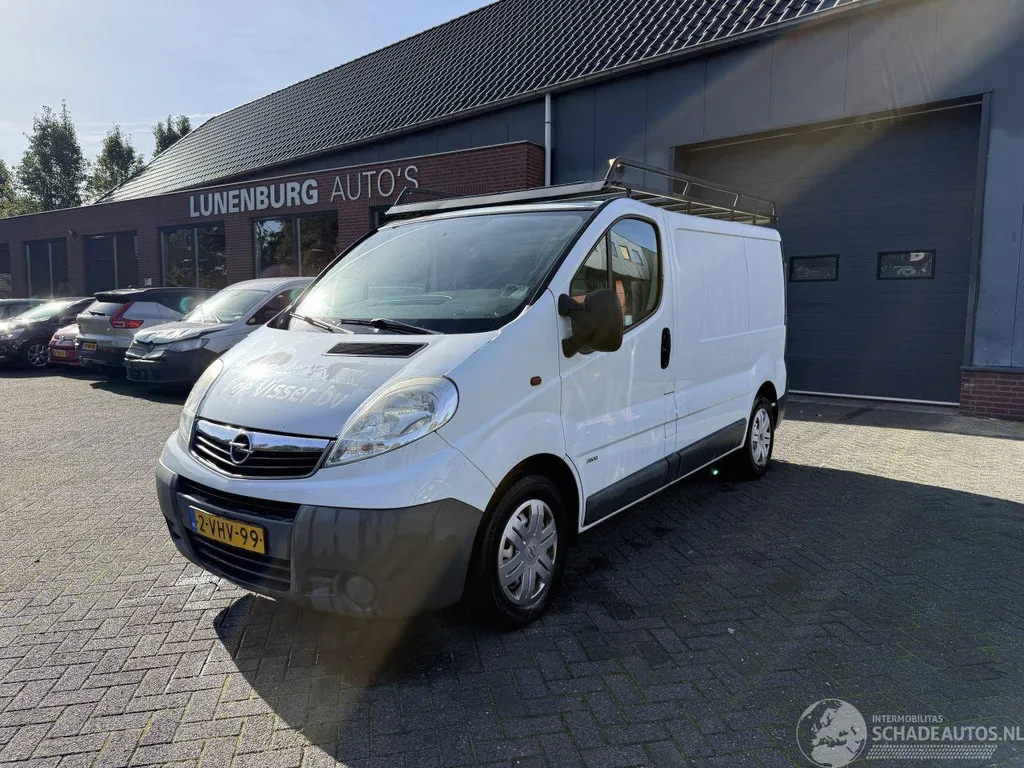 Opel Vivaro (2010) — foto 1