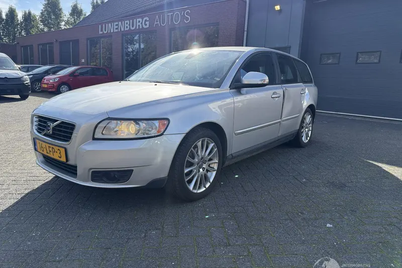 Volvo V50 (2010)