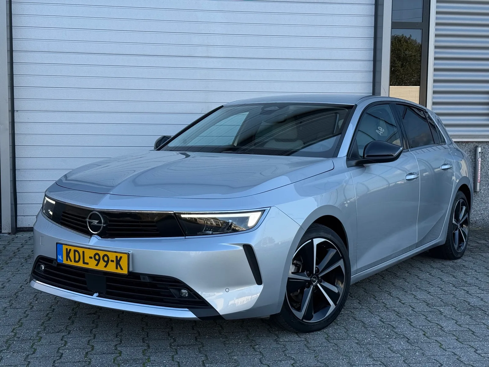 Opel Astra (2023) — foto 1