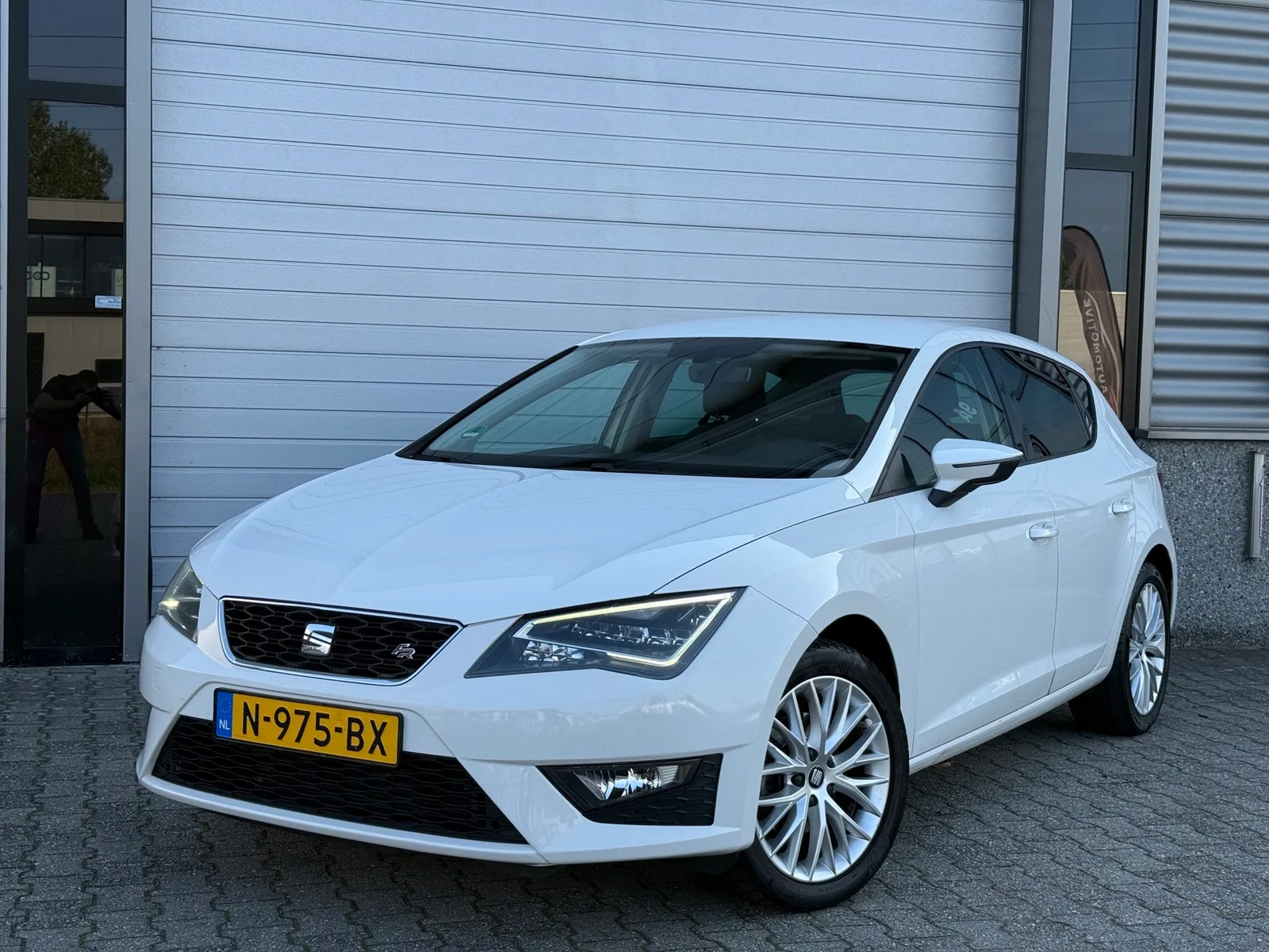 SEAT Leon (2016) — foto 1