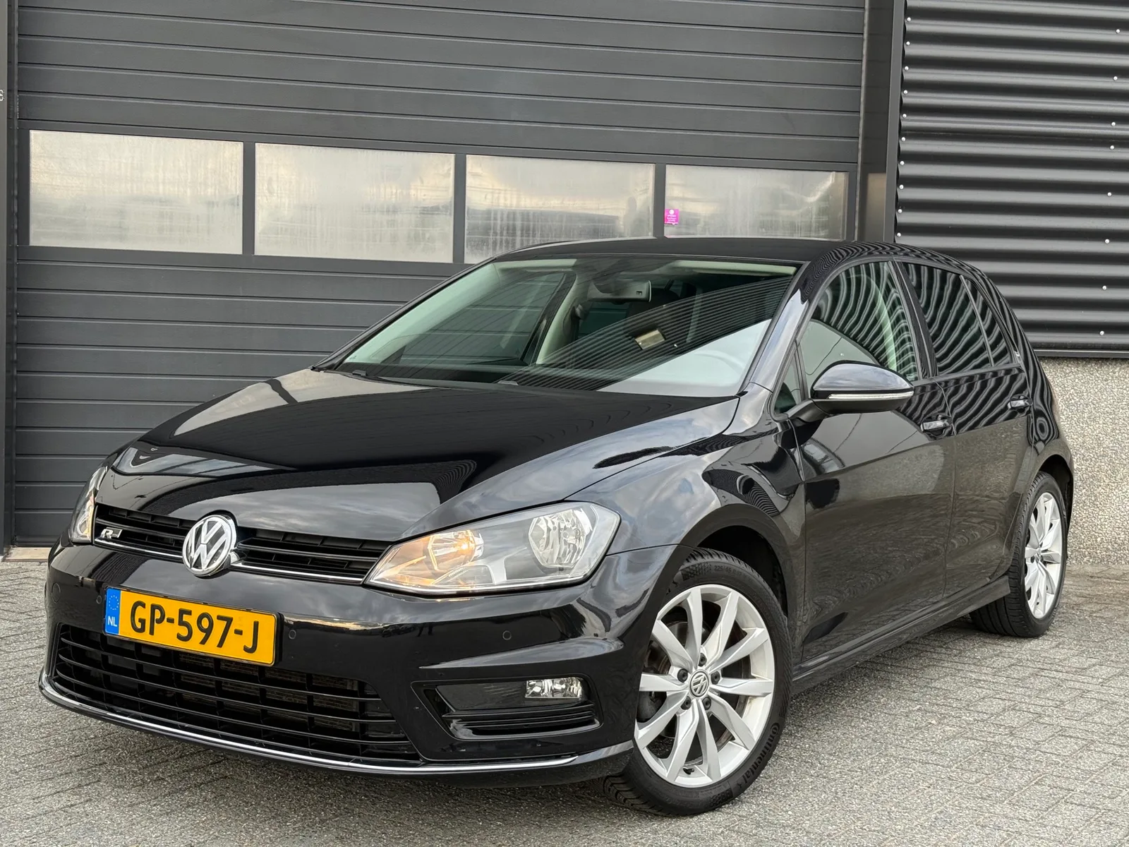 Volkswagen Golf (2015) — foto 1