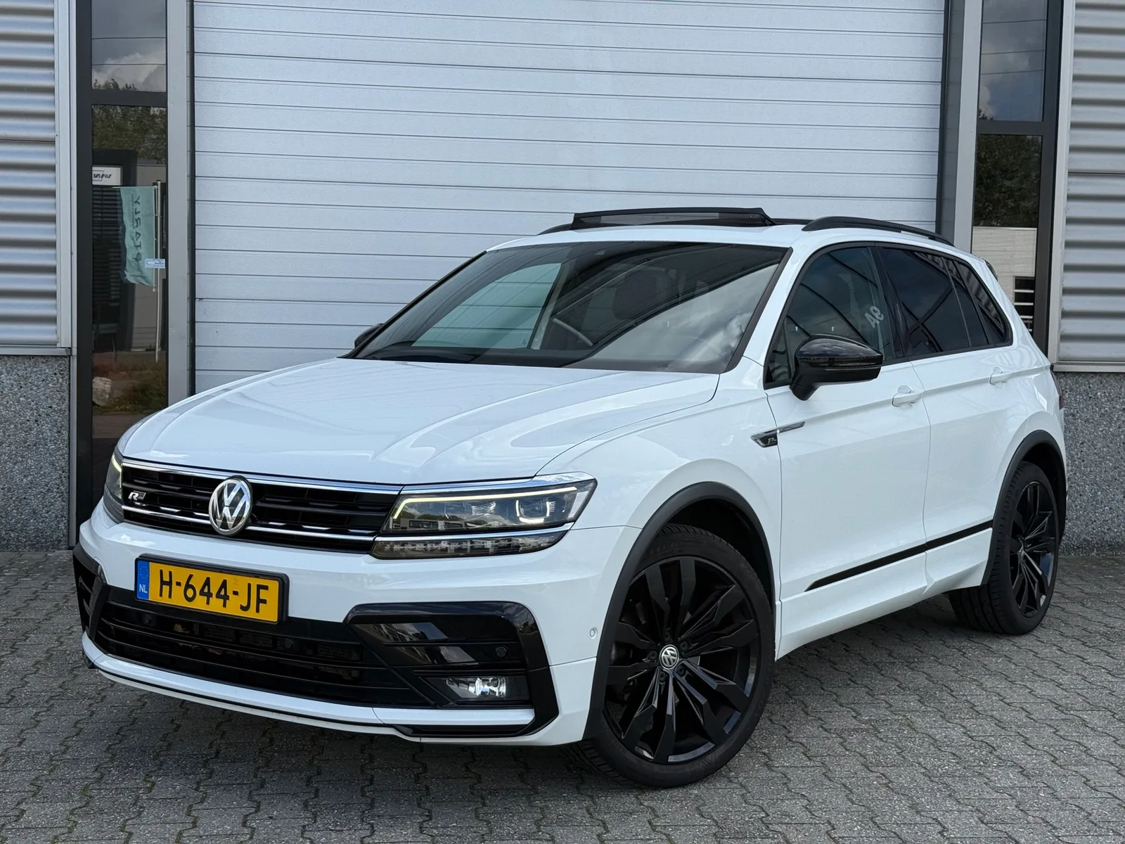 Volkswagen Tiguan (2020) — foto 1