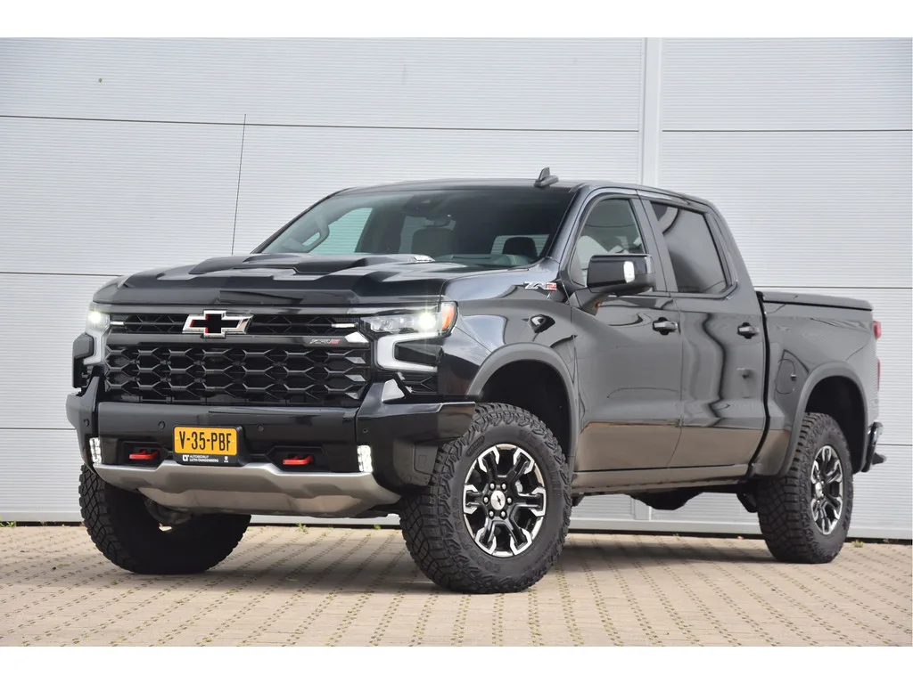 Chevrolet Silverado (2024) — foto 1