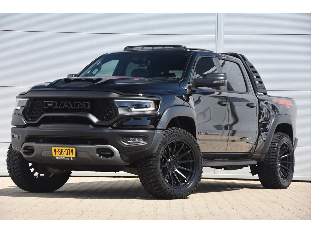 Dodge Ram (2024) — foto 1