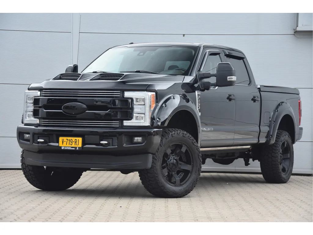 Ford F250 (2018) — foto 1