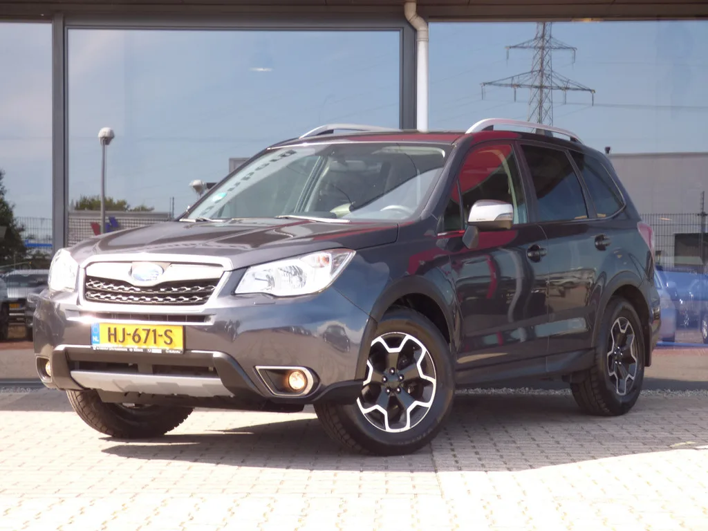 Subaru Forester (2015) — foto 1