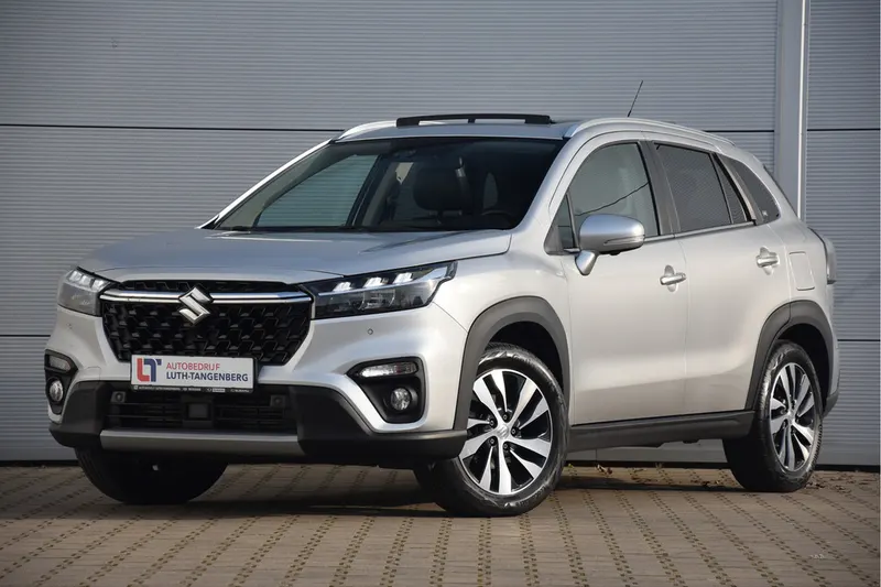 Suzuki S-Cross (2023)