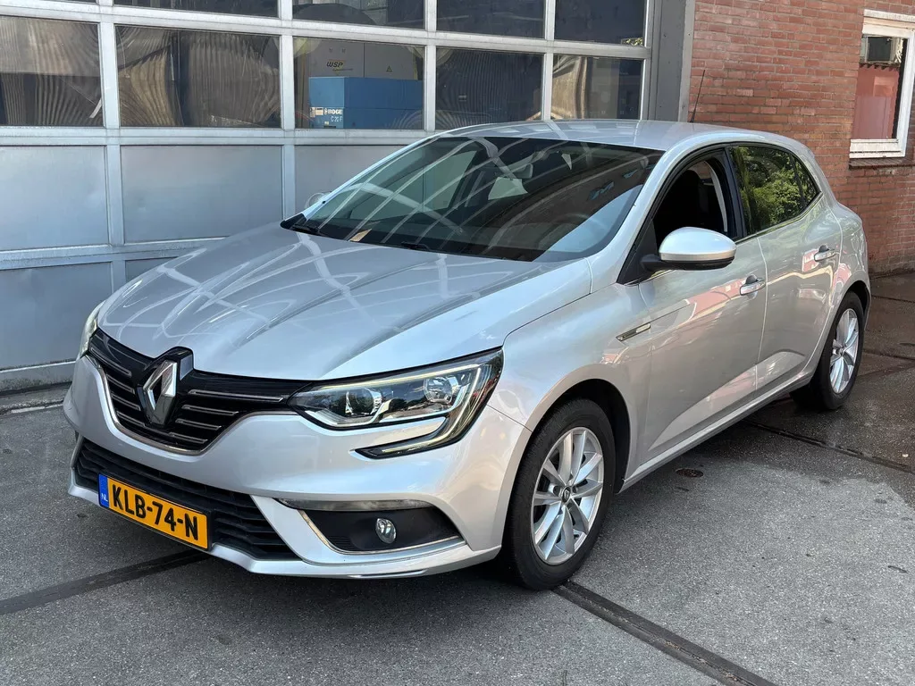 Renault Mégane (2016) — foto 1