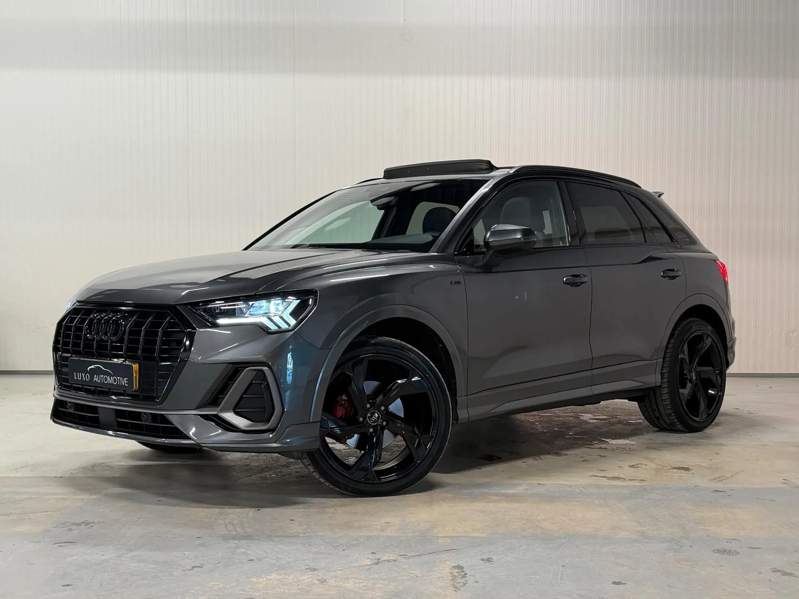 Audi Q3 (2021) — foto 1