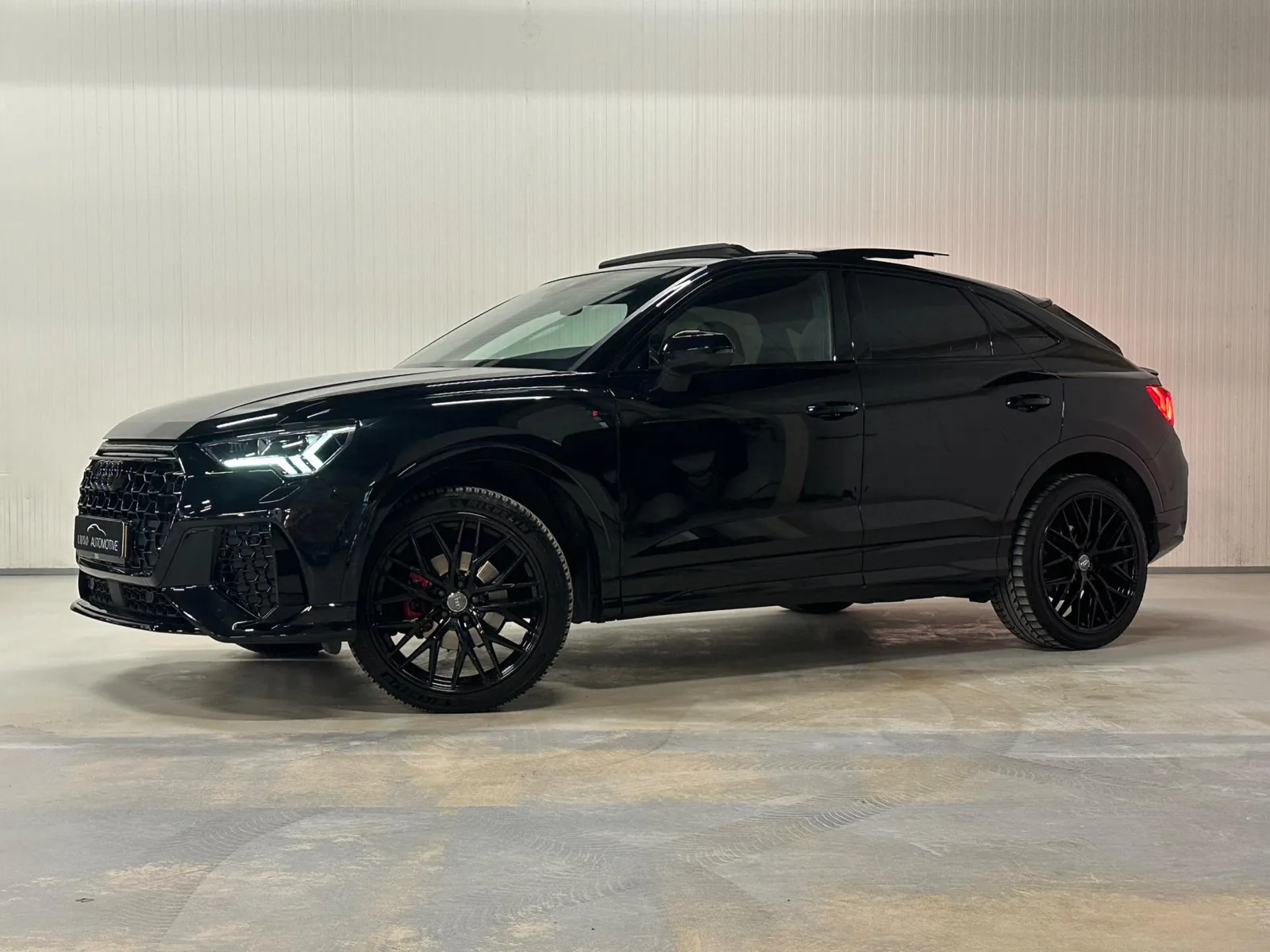Audi Q3 (2019) — foto 1