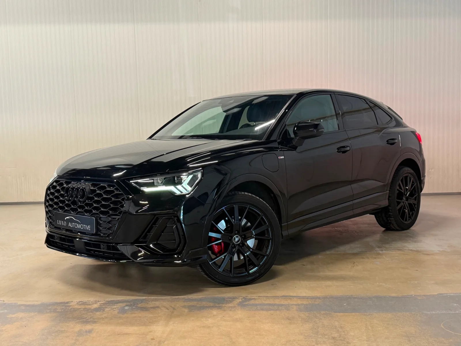 Audi Q3 (2021) — foto 1