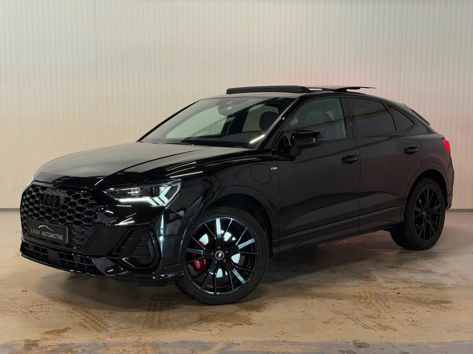 Audi Q3 Sportback (2021) — foto 1