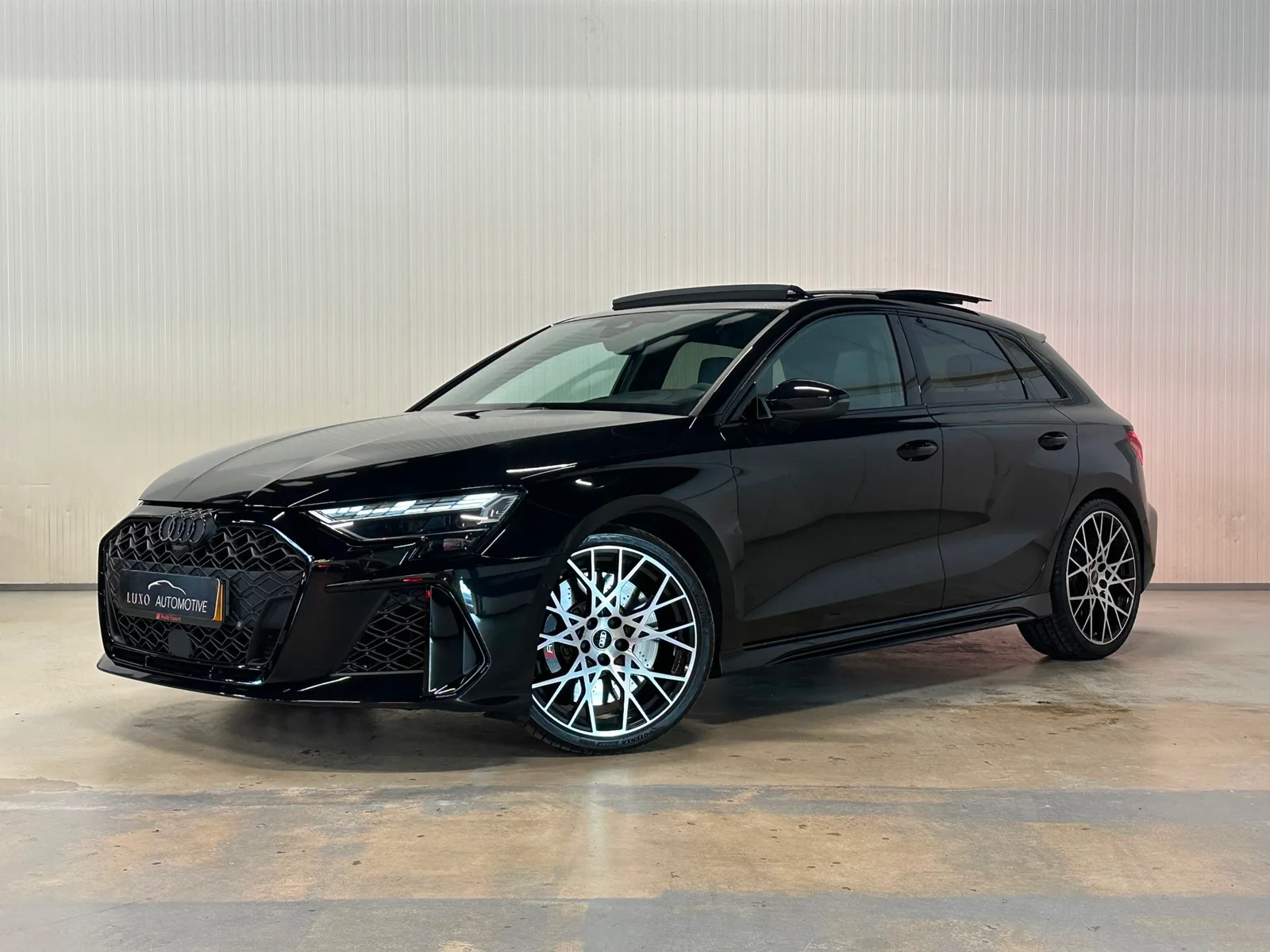 Audi RS 3 (2024) — foto 1