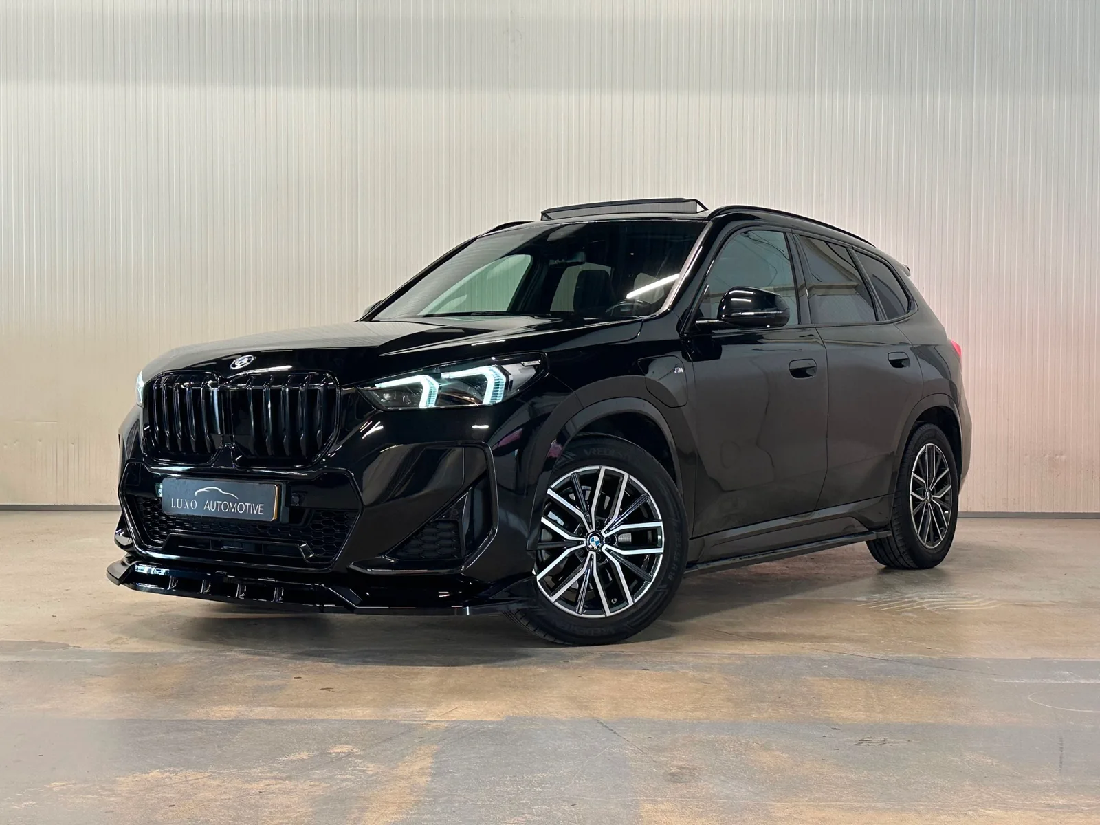 BMW X1 (2023) — foto 1