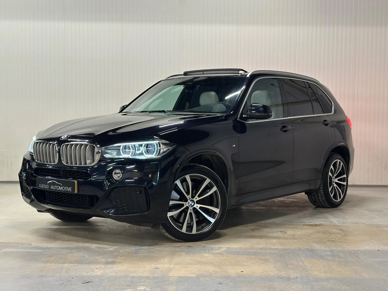 BMW X5 (2015) — foto 1
