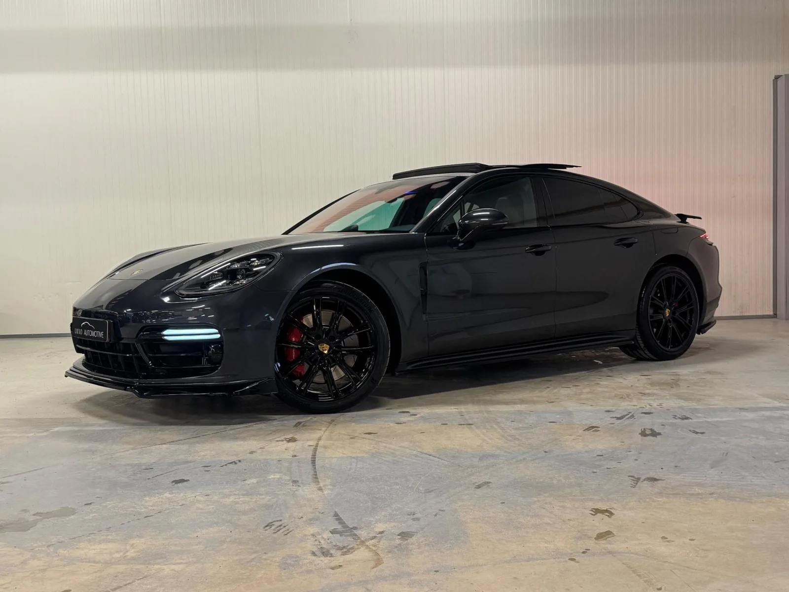 Porsche Panamera (2018) — foto 1