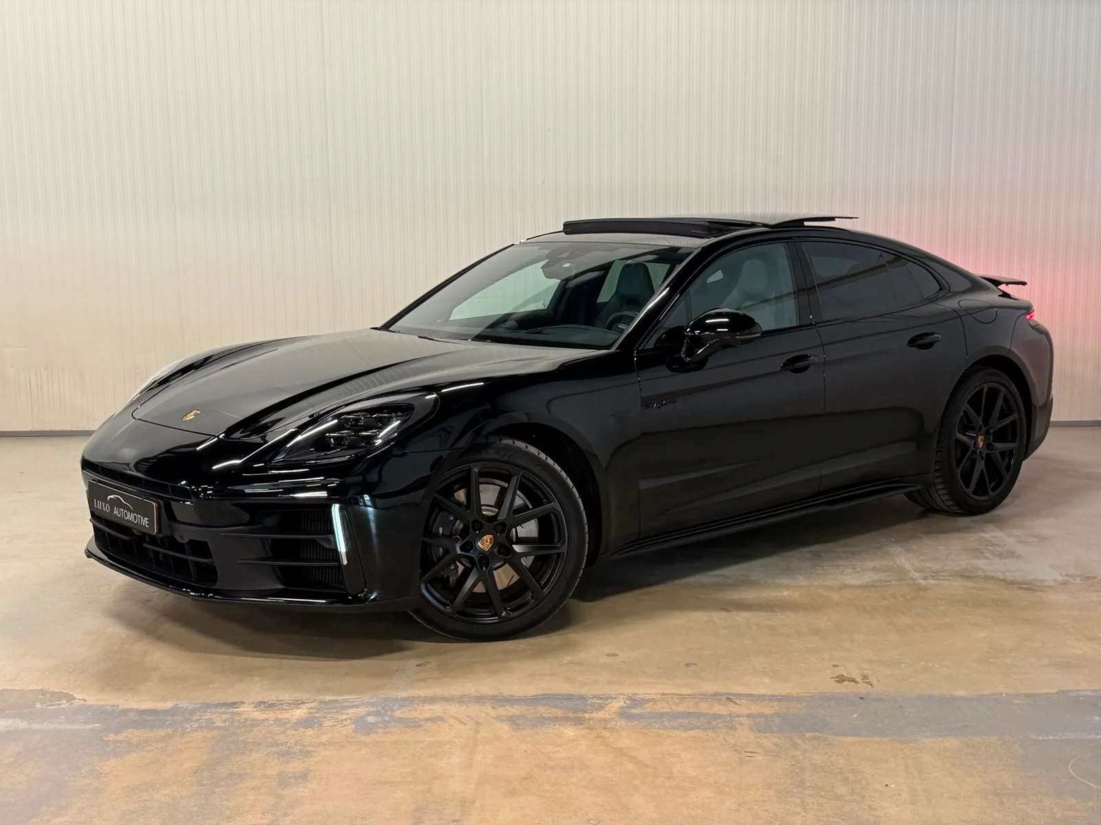 Porsche Panamera (2024) — foto 1
