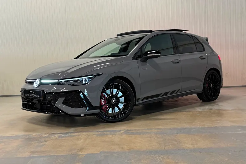 Volkswagen Golf (2025)