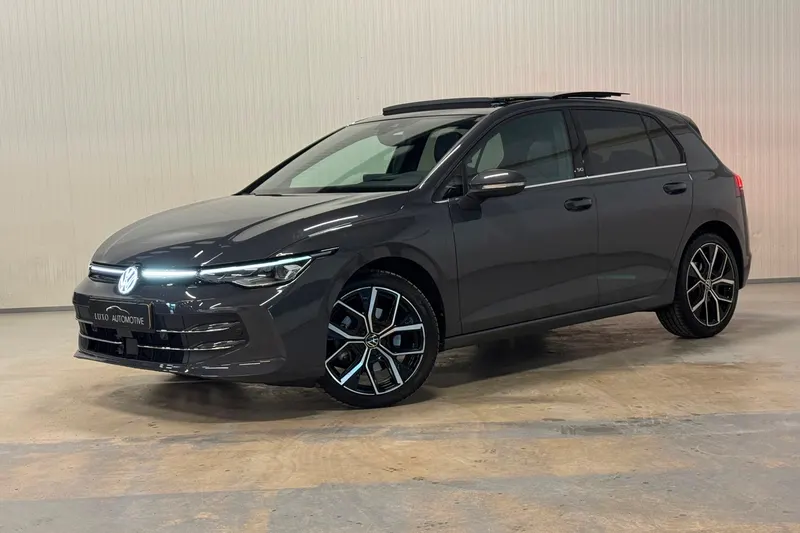 Volkswagen Golf (2024)