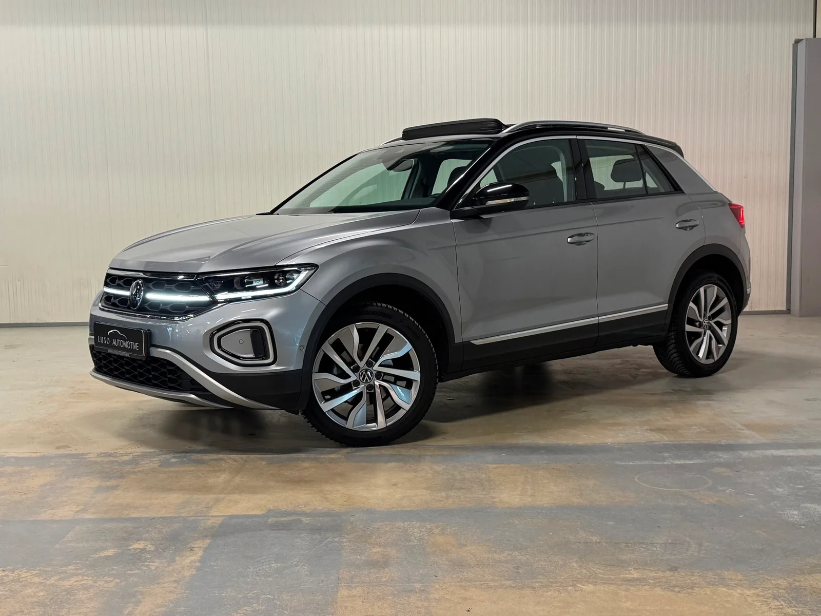 Volkswagen T-Roc (2022) — foto 1