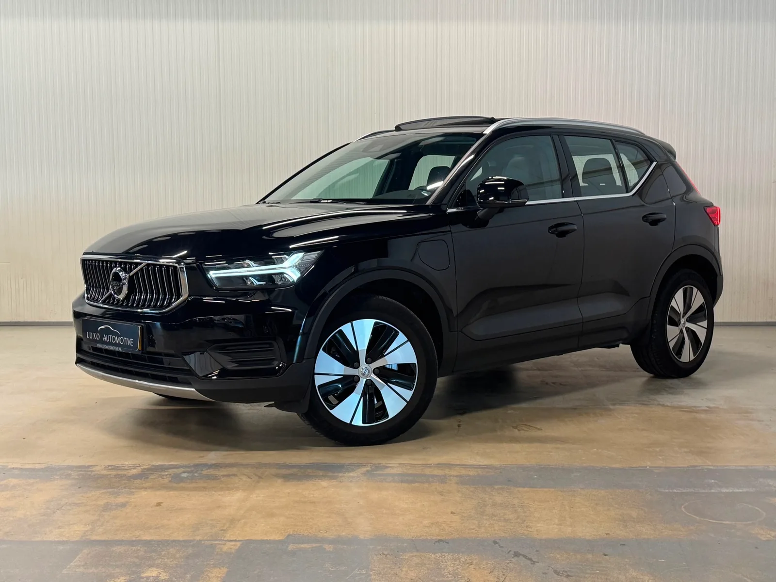 Volvo XC40 (2022) — foto 1